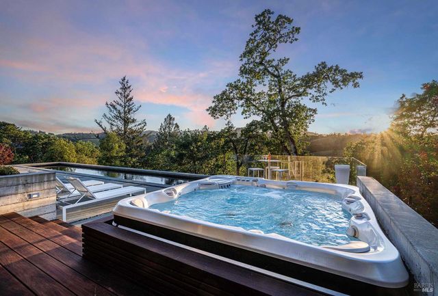 23200 Dutcher Creek Rd, Cloverdale, CA 95425