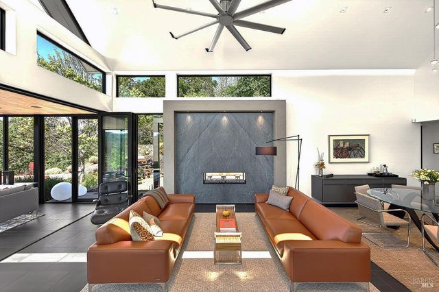 23200 Dutcher Creek Rd, Cloverdale, CA 95425