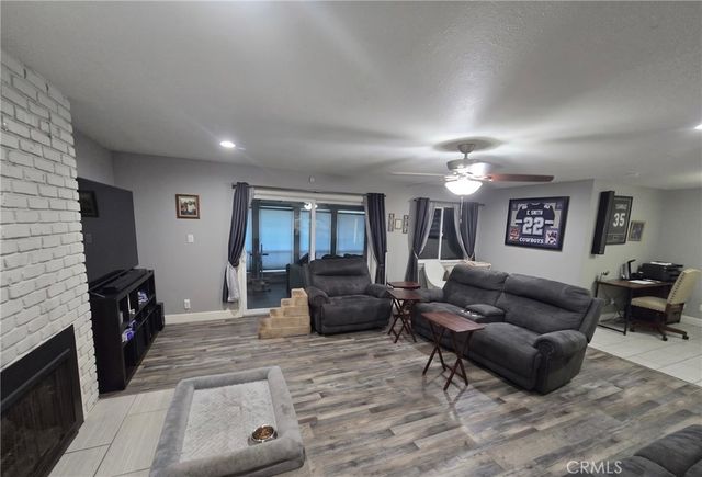 267 W Dovewood, Fresno, CA 93704