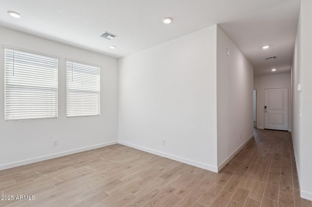 26031 W HASAN Drive, Buckeye, AZ 85326