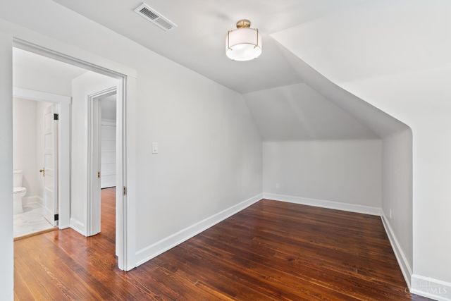 1028 Valley Lane, Cincinnati, OH 45229