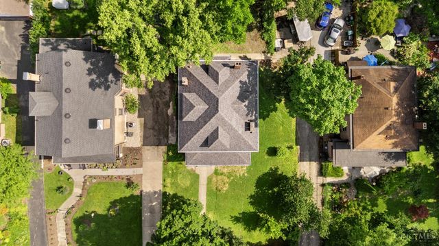1028 Valley Lane, Cincinnati, OH 45229