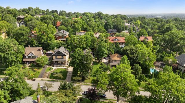 1028 Valley Lane, Cincinnati, OH 45229