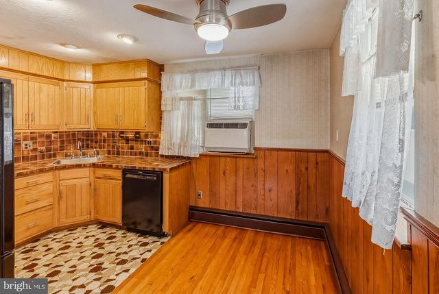 124 N DREXEL ST, Woodbury, NJ 08096