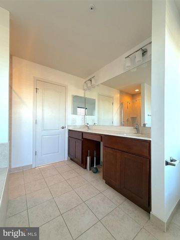 9604 WESBOURNE DR, Upper Marlboro, MD 20774