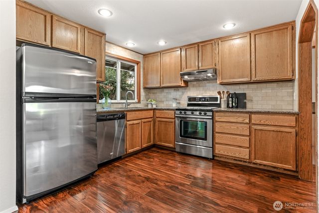 14855 SE 10th Place, Bellevue, WA 98007