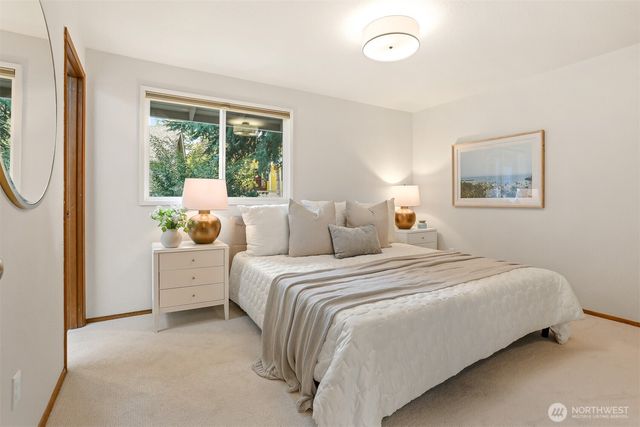 14855 SE 10th Place, Bellevue, WA 98007