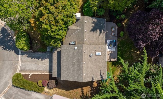 14855 SE 10th Place, Bellevue, WA 98007
