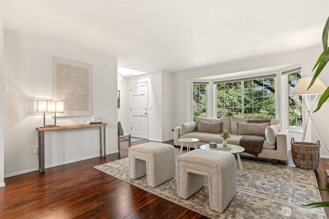 14855 SE 10th Place, Bellevue, WA 98007