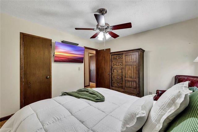709 Cobb Trail, Woodstock, GA 30188