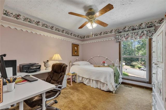 709 Cobb Trail, Woodstock, GA 30188
