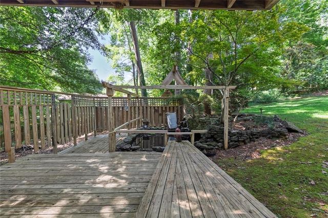 709 Cobb Trail, Woodstock, GA 30188