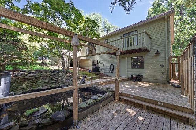 709 Cobb Trail, Woodstock, GA 30188