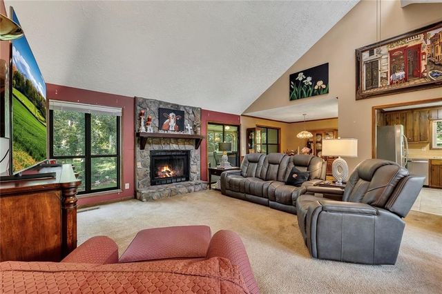 709 Cobb Trail, Woodstock, GA 30188