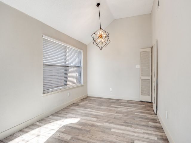 1581 Glenmore Drive, Lewisville, TX 75077