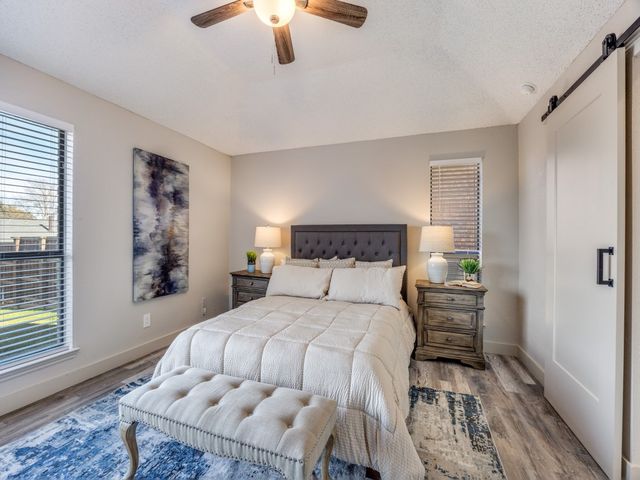 1581 Glenmore Drive, Lewisville, TX 75077