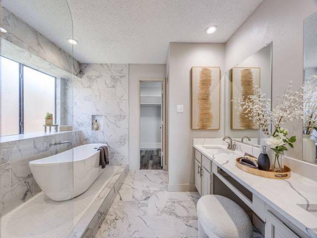 1581 Glenmore Drive, Lewisville, TX 75077