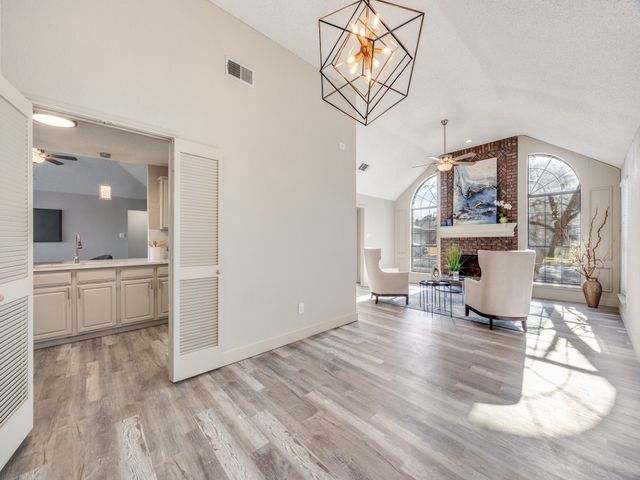 1581 Glenmore Drive, Lewisville, TX 75077