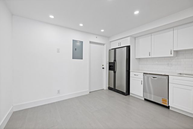 1360 S Ocean Boulevard 403, Pompano Beach, FL 33062