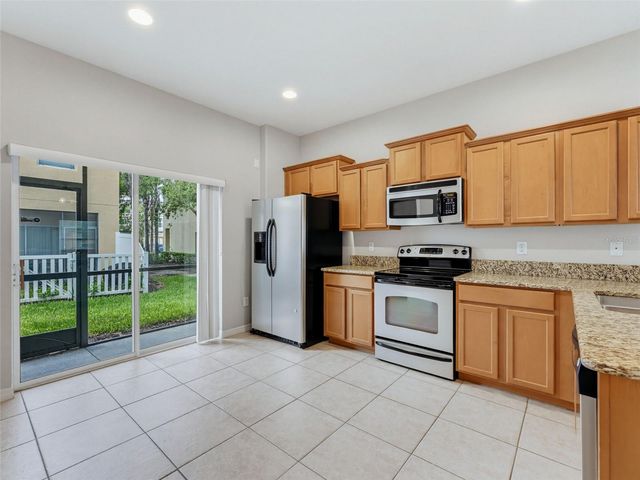 8537 BRUSHLEAF WAY, Tampa, FL 33647