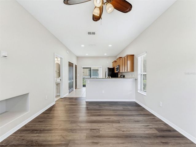 8537 BRUSHLEAF WAY, Tampa, FL 33647