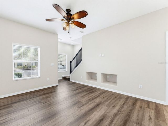 8537 BRUSHLEAF WAY, Tampa, FL 33647
