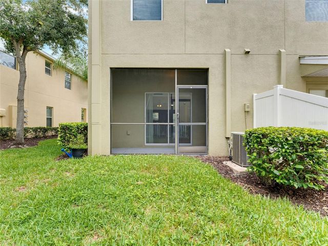 8537 BRUSHLEAF WAY, Tampa, FL 33647