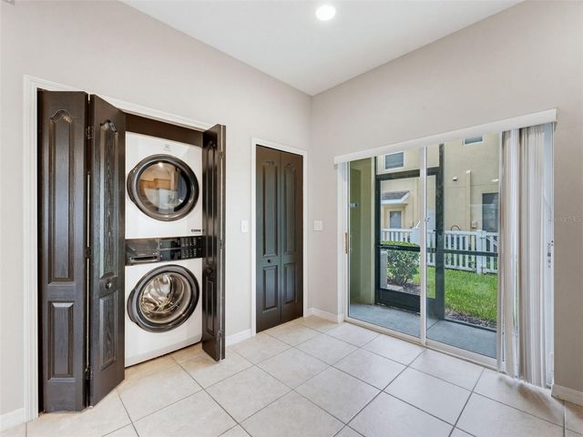 8537 BRUSHLEAF WAY, Tampa, FL 33647
