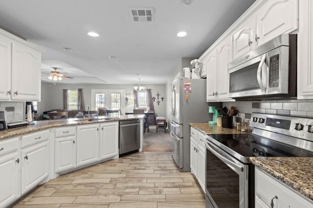 4085 Lake Arthur Drive, Port Arthur, TX 77642