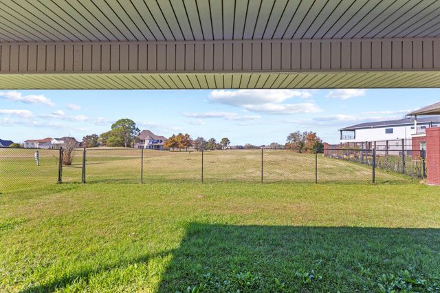 4085 Lake Arthur Drive, Port Arthur, TX 77642