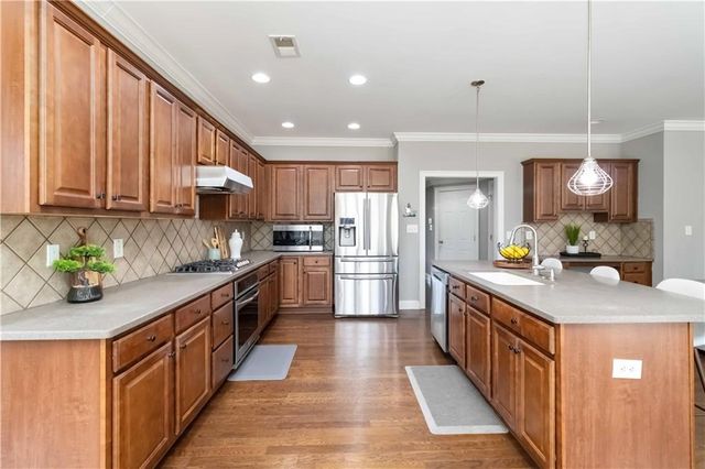 1340 Waverly Glen Drive, Alpharetta, GA 30004