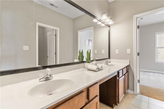 1340 Waverly Glen Drive, Alpharetta, GA 30004