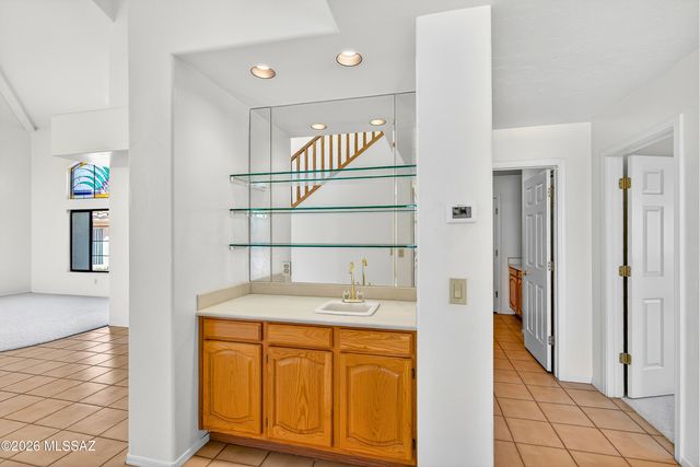 10881 N Canada Hills Court, Tucson, AZ 85737