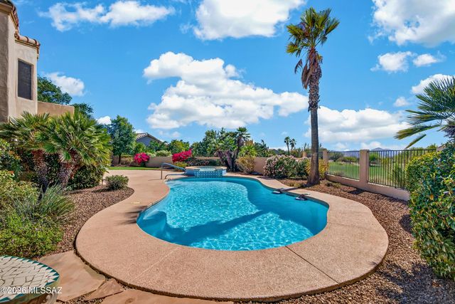 10881 N Canada Hills Court, Tucson, AZ 85737