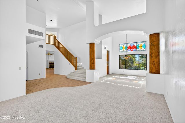 10881 N Canada Hills Court, Tucson, AZ 85737