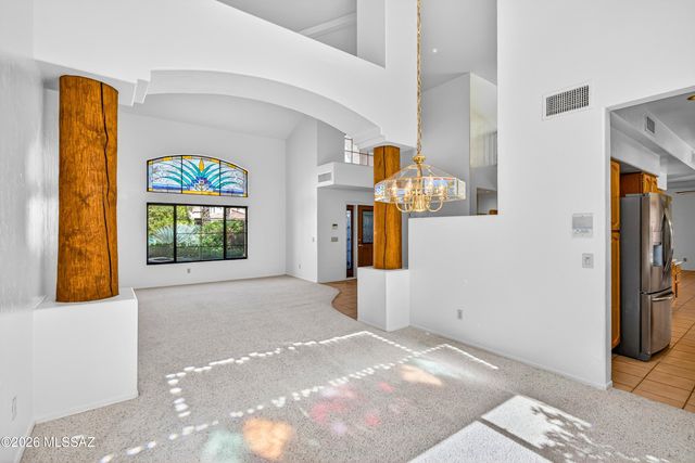 10881 N Canada Hills Court, Tucson, AZ 85737