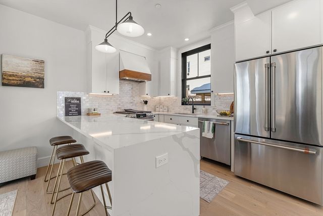 15C Stickney Ave C, Somerville, MA 02145