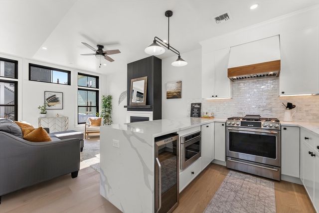 15C Stickney Ave C, Somerville, MA 02145