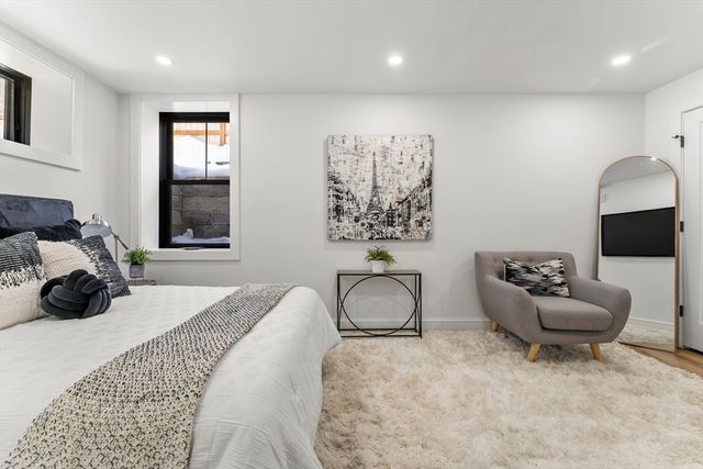 15C Stickney Ave C, Somerville, MA 02145