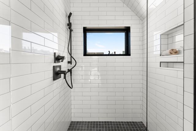 15C Stickney Ave C, Somerville, MA 02145