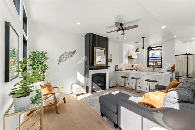 15C Stickney Ave C, Somerville, MA 02145