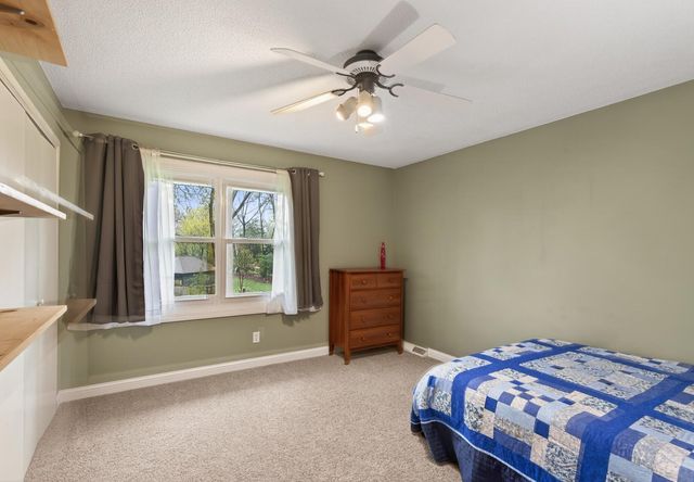 5525 Wedgewood Drive, Excelsior, MN 55331