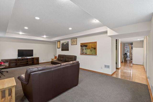 5525 Wedgewood Drive, Excelsior, MN 55331