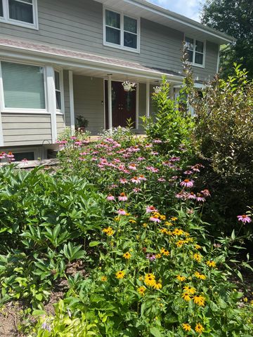 5525 Wedgewood Drive, Excelsior, MN 55331