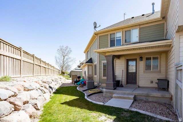 4043 E OAKLAND HILLS DR, Eagle Mountain, UT 84005