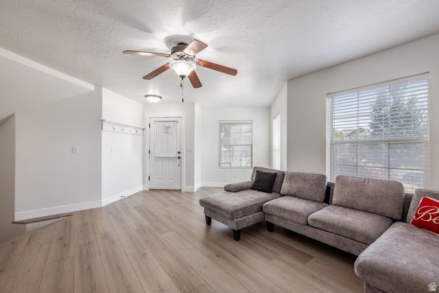 4043 E OAKLAND HILLS DR, Eagle Mountain, UT 84005