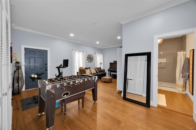 14345 SW 72nd Ct, Palmetto Bay, FL 33158