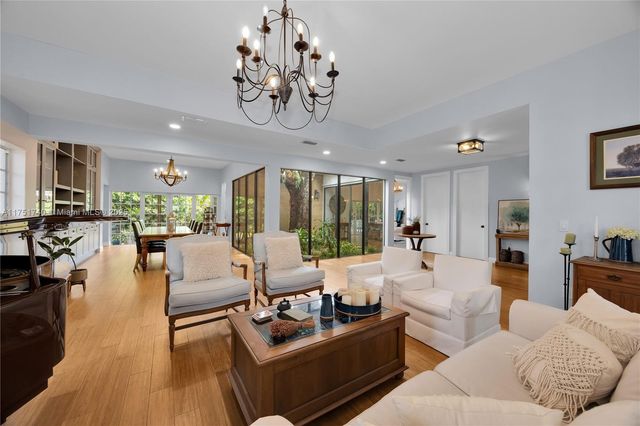 14345 SW 72nd Ct, Palmetto Bay, FL 33158