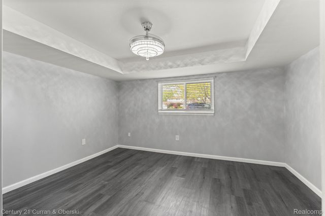 45561 Edgewood Court, Canton Charter Township, MI 48187