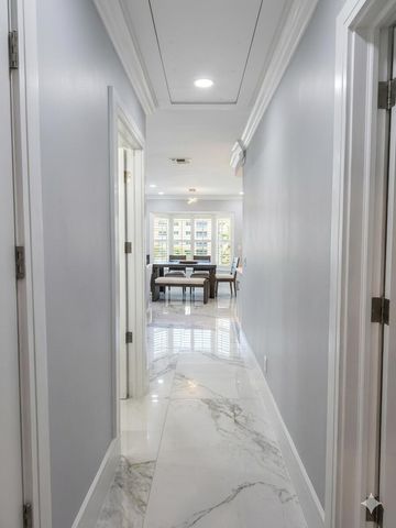 75 Venetian Drive D-11, Delray Beach, FL 33483